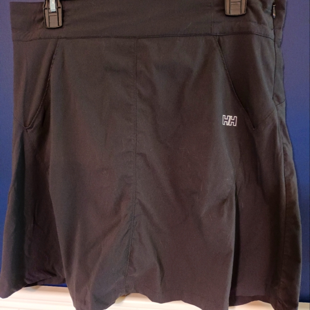COPY - Womens Soze Medium Helly Hanson Black Skort